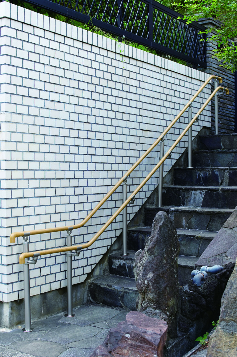 FREE 雙層扶手1